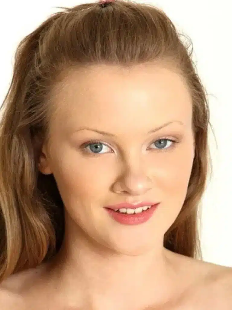 Lily Lamour Biography: Wiki, Age, Career, Height, Weight, Husband, Net Worth & More
